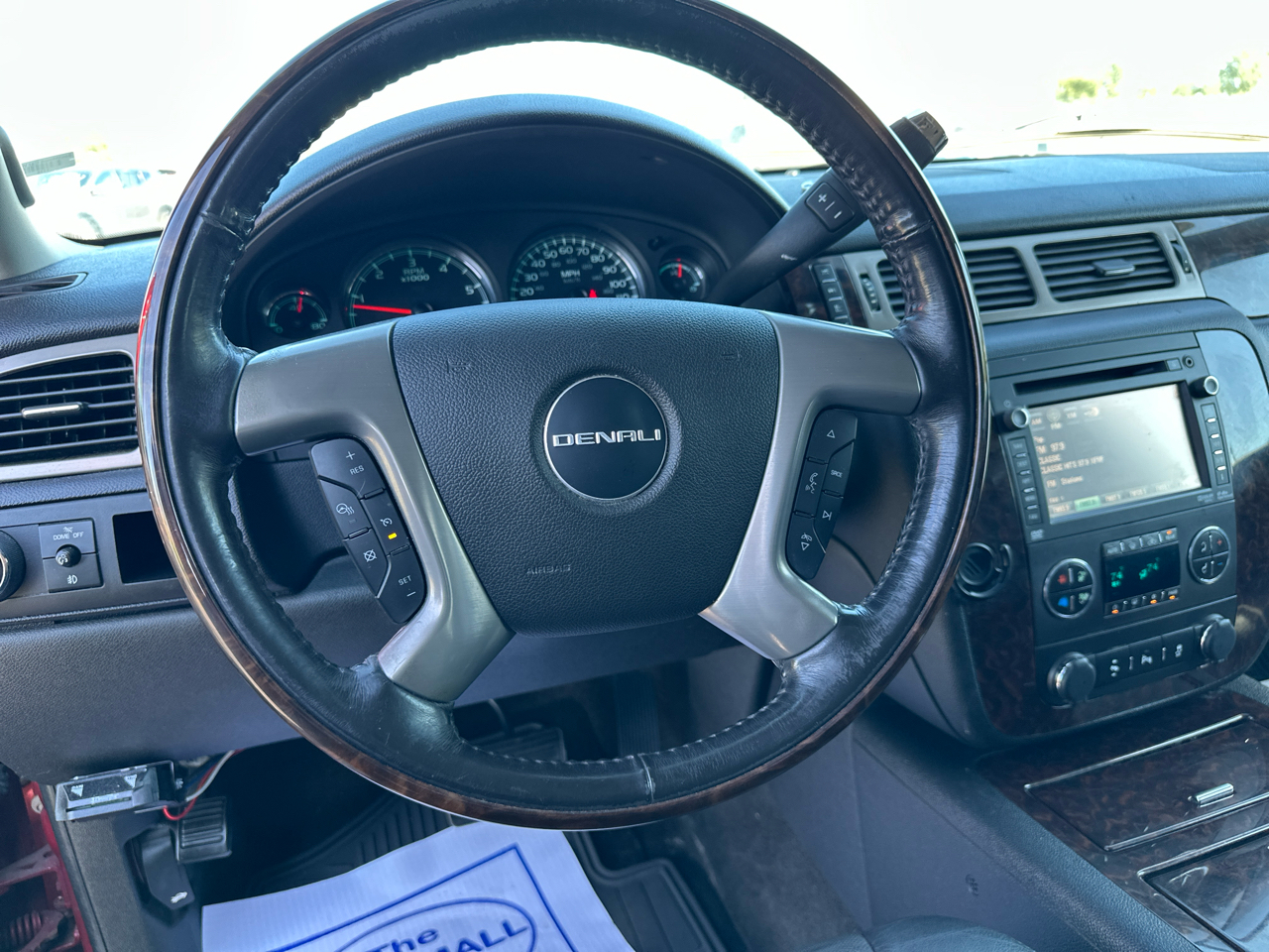2014 Gmc Yukon XL Denali photo 25