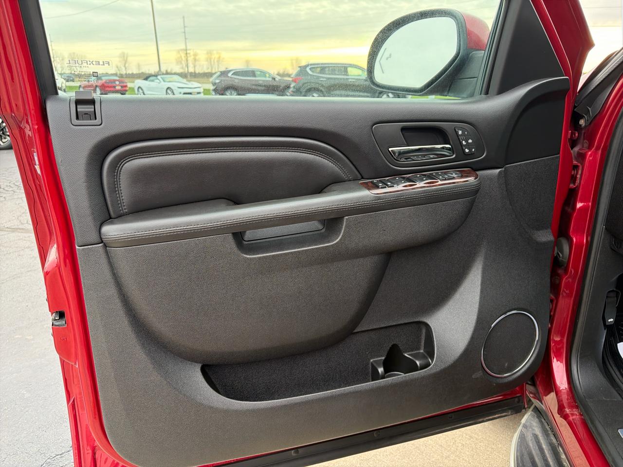 GMC Yukon Denali  2014