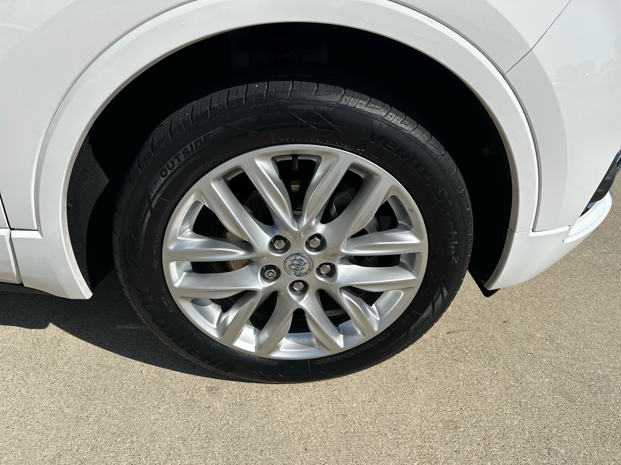2020 Buick Envision Premium photo 5