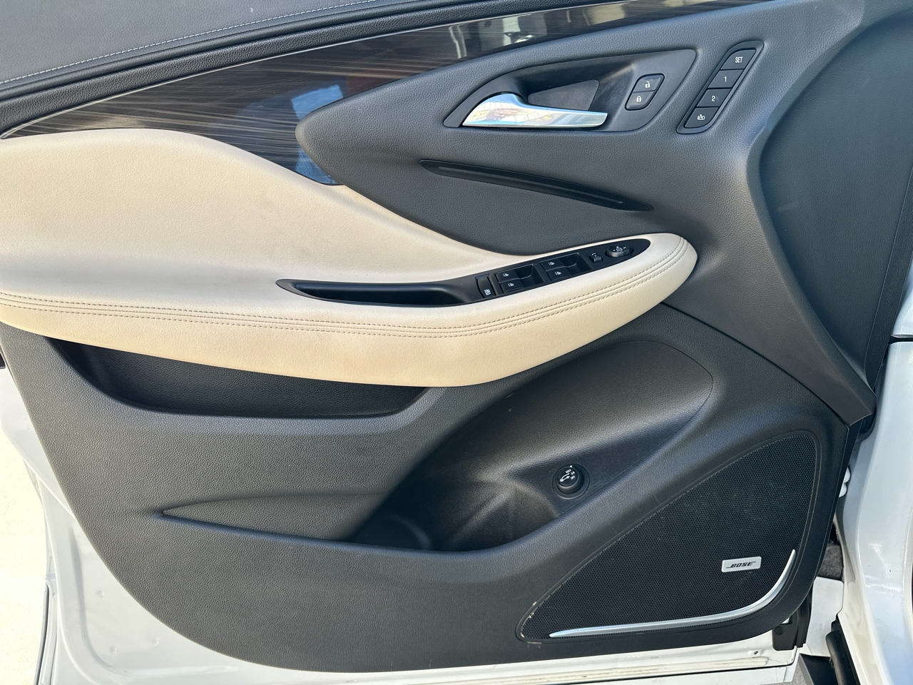 2020 Buick Envision Premium photo 18