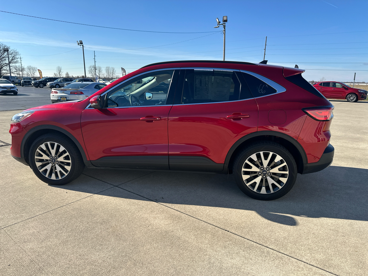 2020 Ford Escape Titanium photo 3