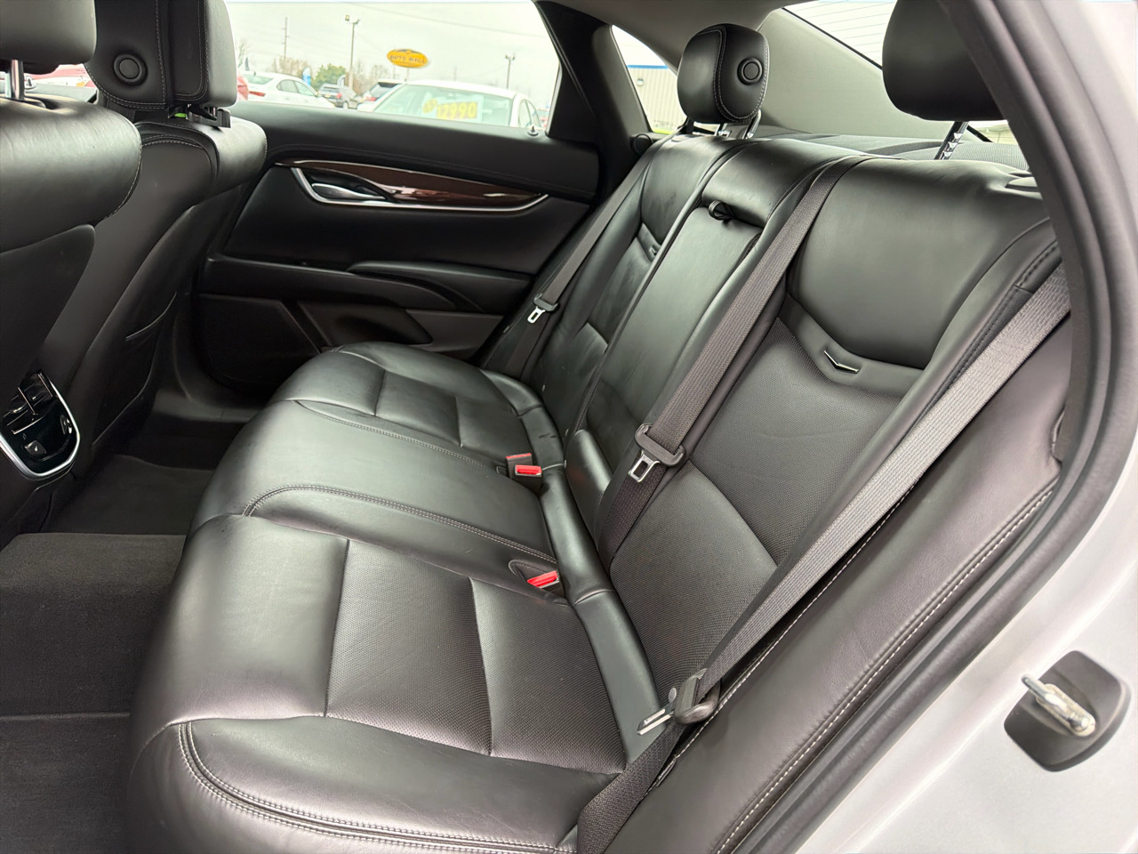 Cadillac XTS 4dr Sdn Luxury AWD 2013