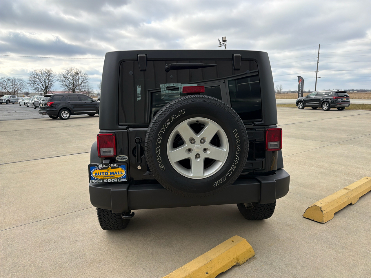 Jeep Wrangler Unlimited 4WD 4dr Sport 2016