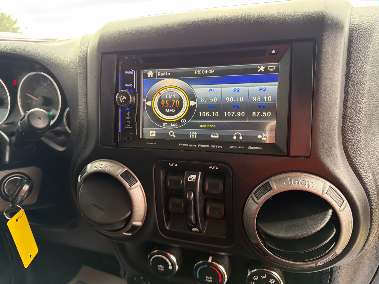 Jeep Wrangler Unlimited 4WD 4dr Sport 2016