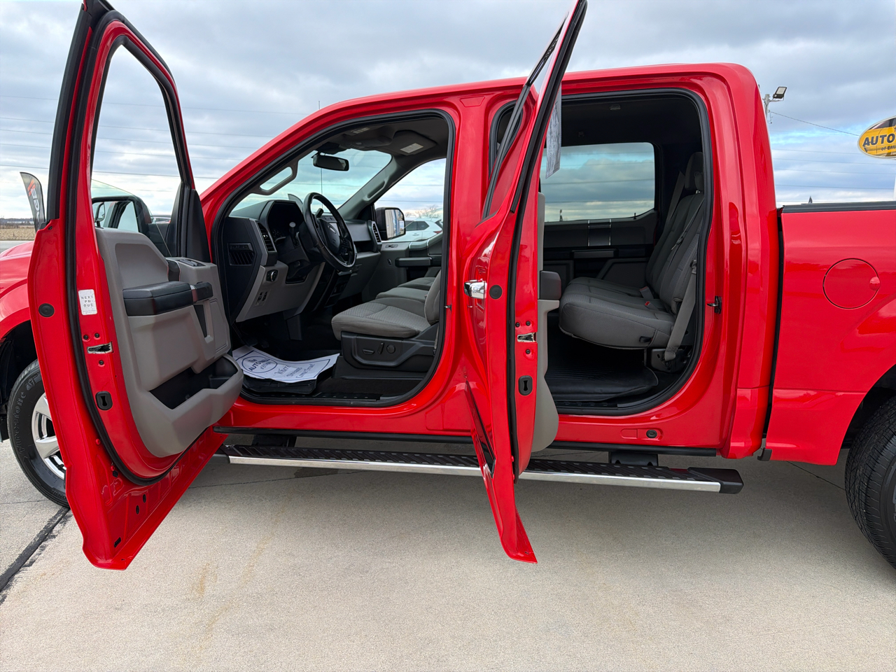 Ford F-150 SuperCrew 150" XLT 4WD 2019