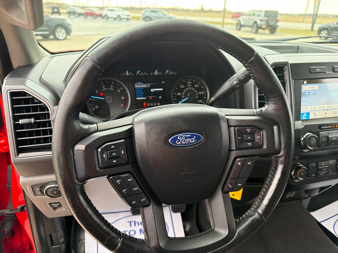 Ford F-150 SuperCrew 150" XLT 4WD 2019
