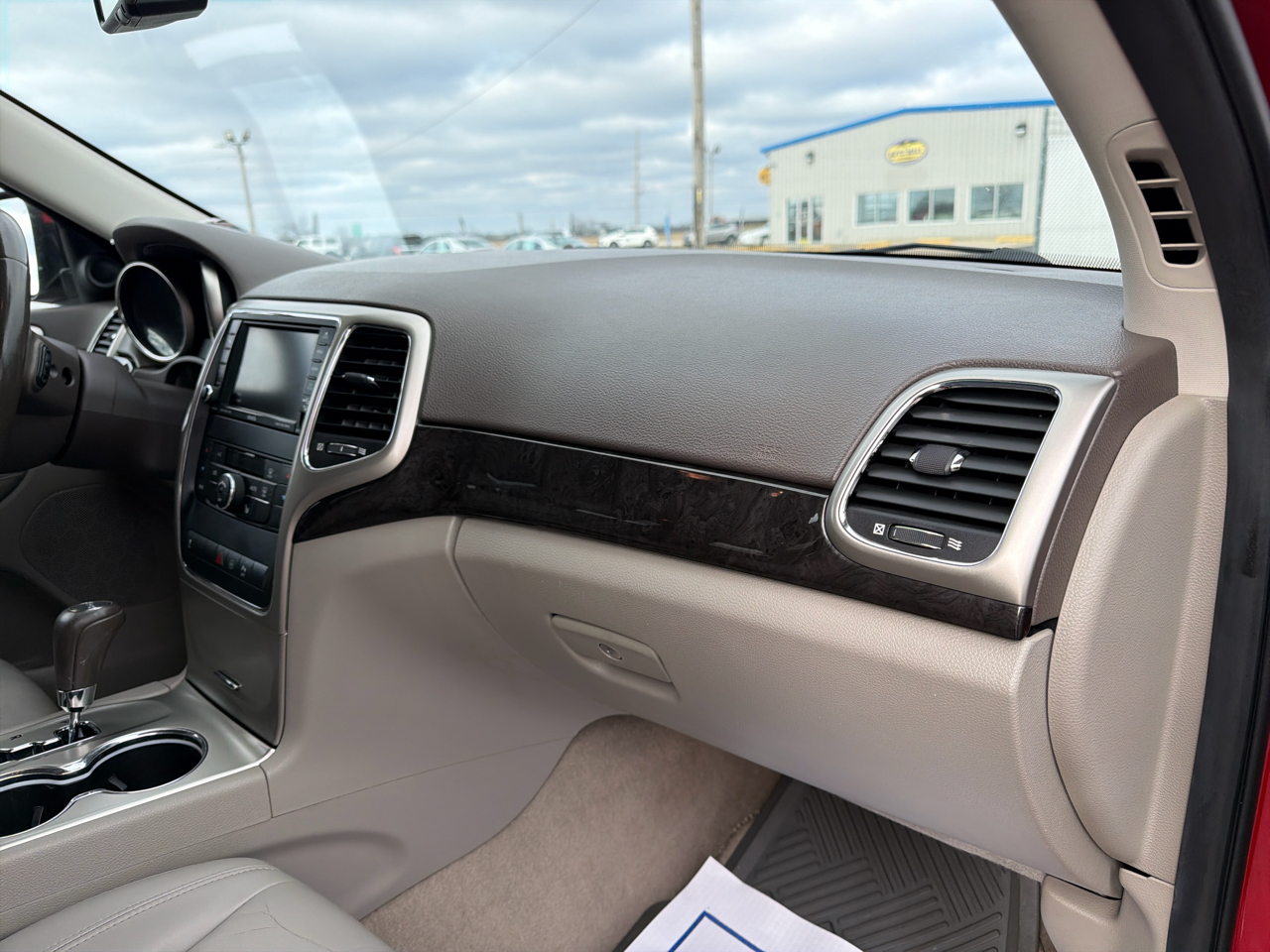 Jeep Grand Cherokee 4WD 4dr Laredo 2011