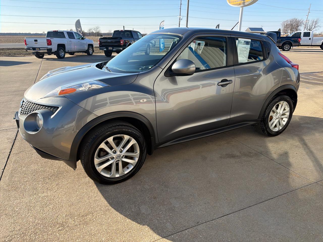 Nissan Juke 5dr Wgn CVT S FWD 2014