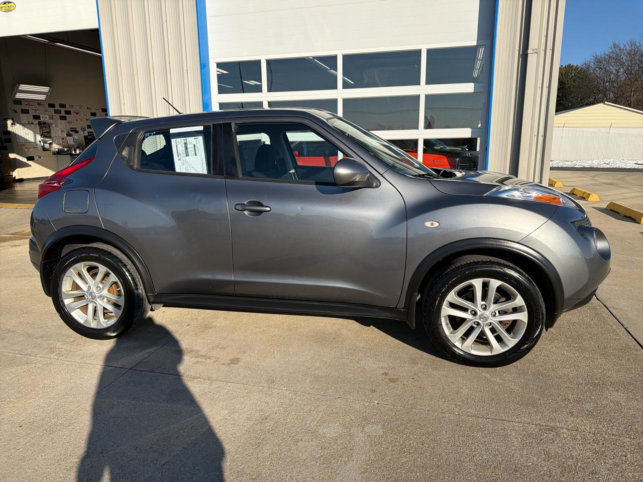 Nissan Juke 5dr Wgn CVT S FWD 2014