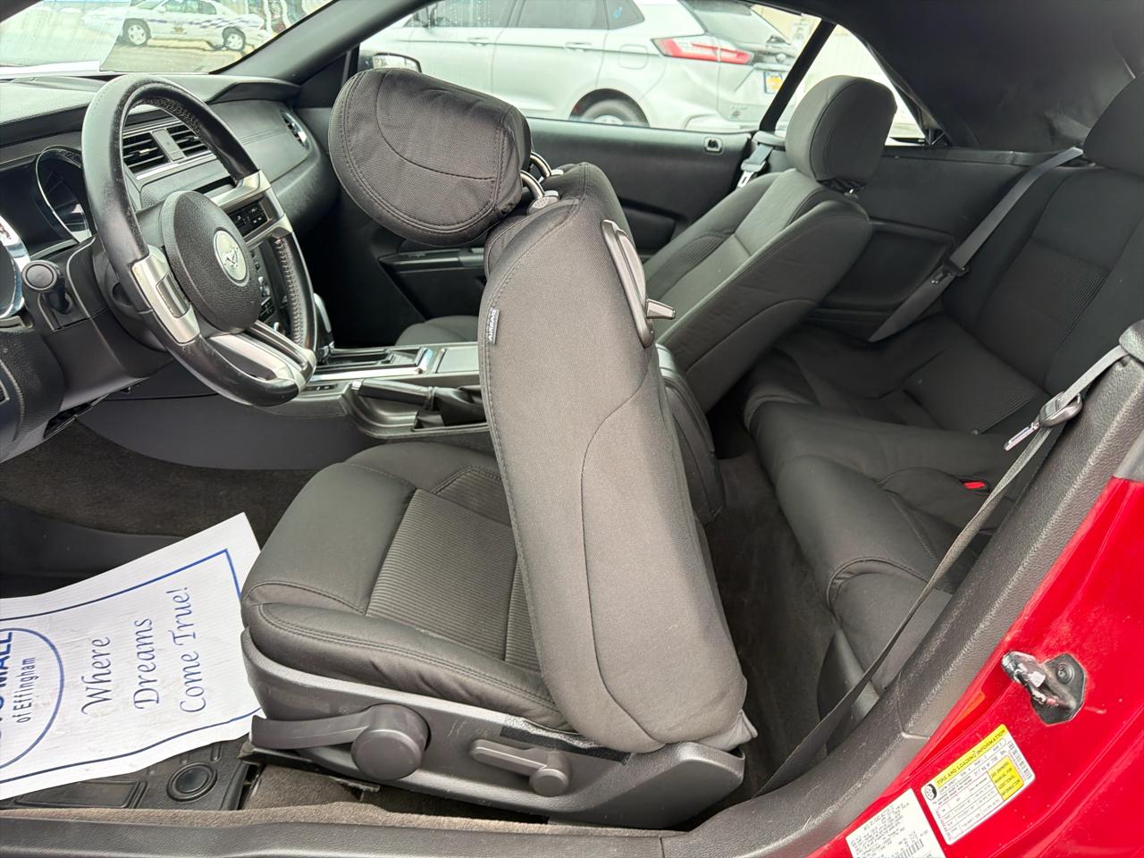 Ford Mustang 2dr Conv V6 2013