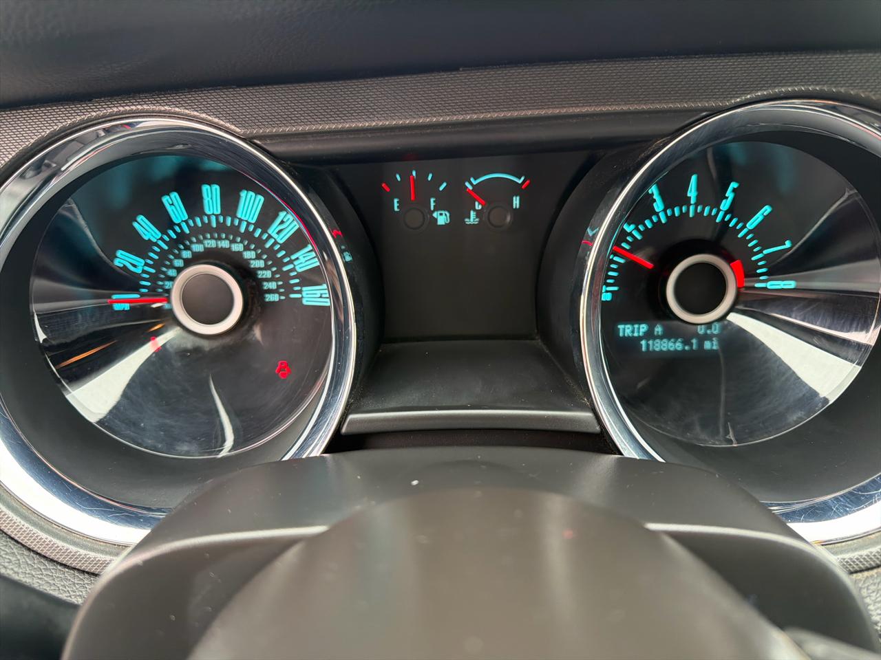 Ford Mustang 2dr Conv V6 2013