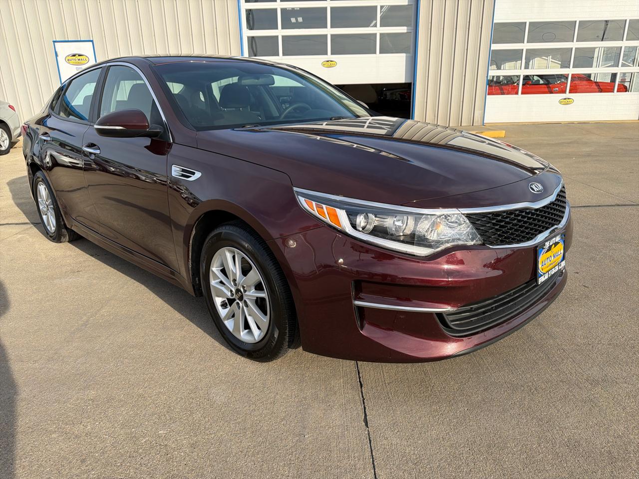 Kia Optima 4dr Sdn LX 2016