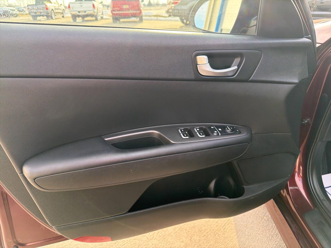 Kia Optima 4dr Sdn LX 2016