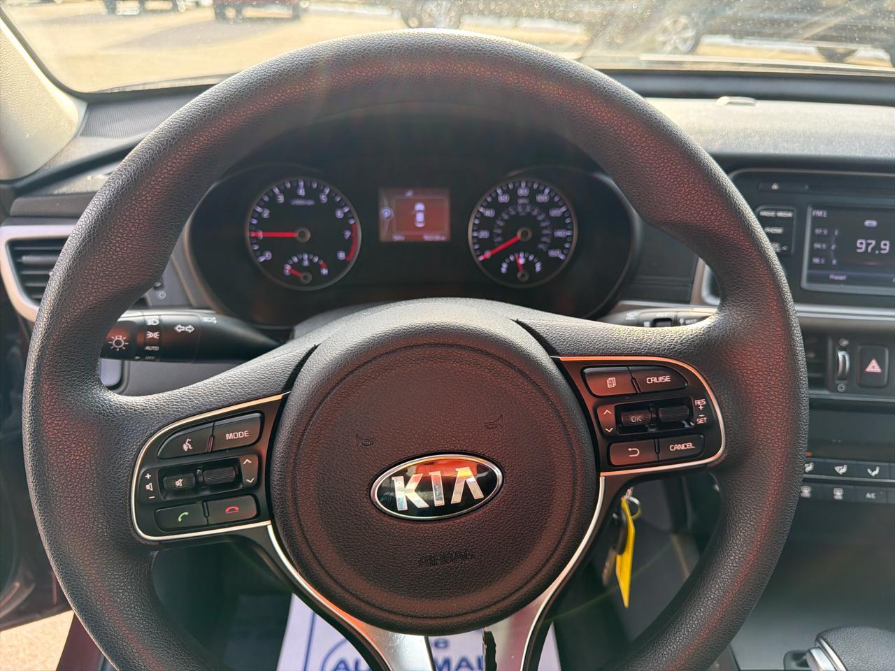 Kia Optima 4dr Sdn LX 2016
