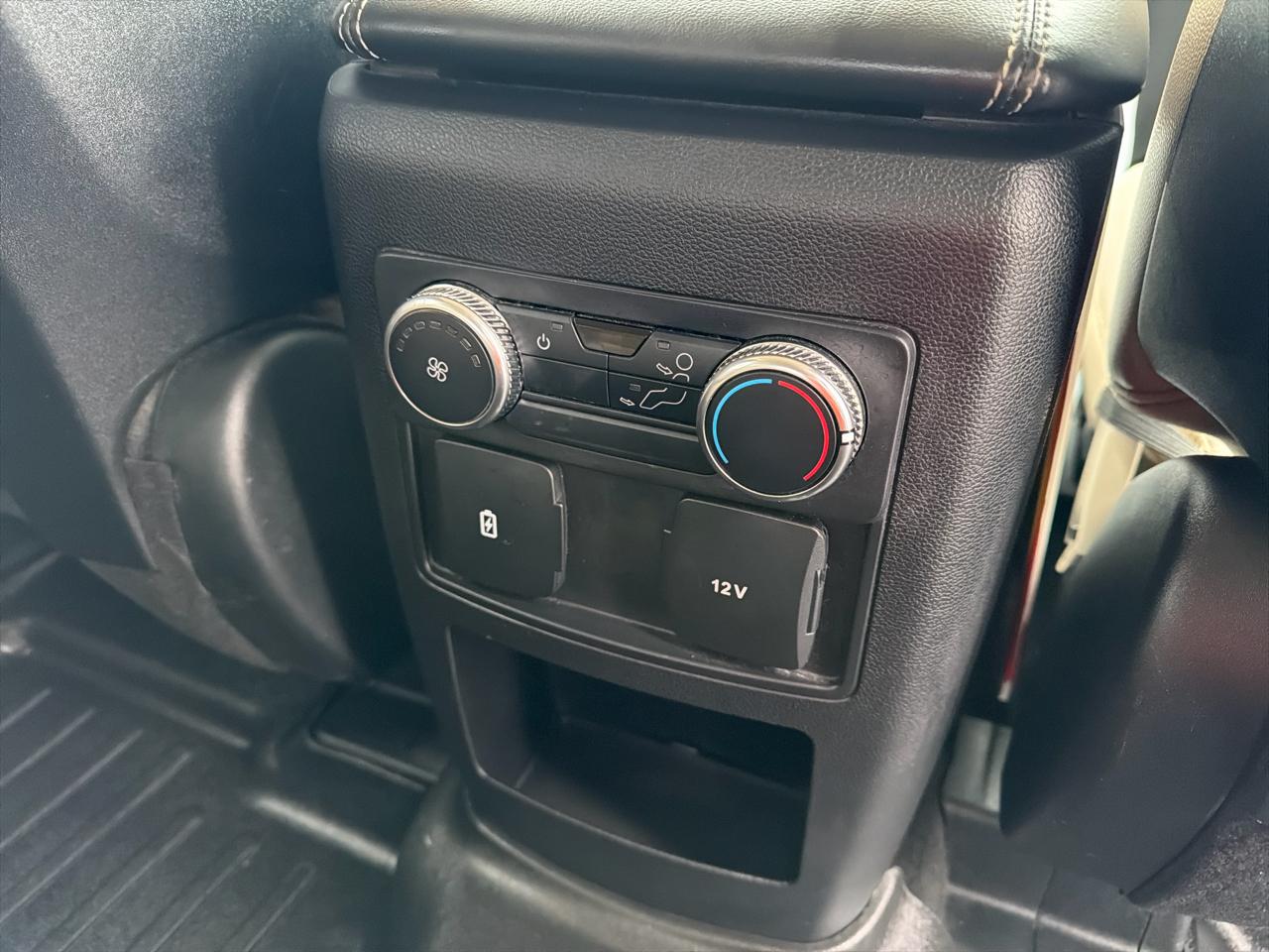 Ford Explorer XLT 4WD 2020