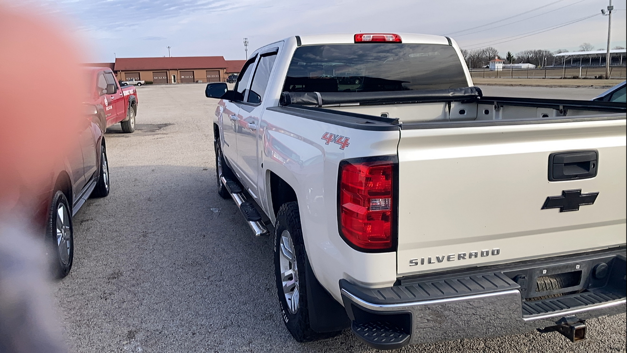 Chevrolet Silverado 1500 4WD Crew Cab 143.5" LT w/1LT 2015