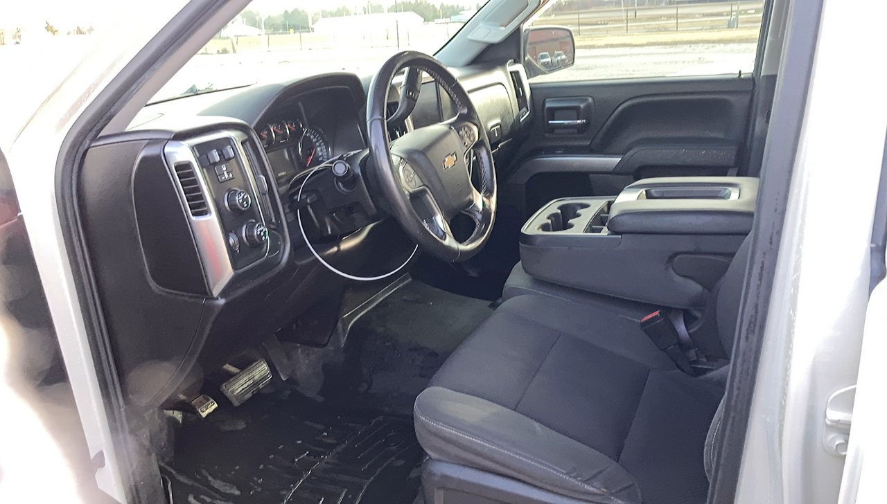 Chevrolet Silverado 1500 4WD Crew Cab 143.5" LT w/1LT 2015