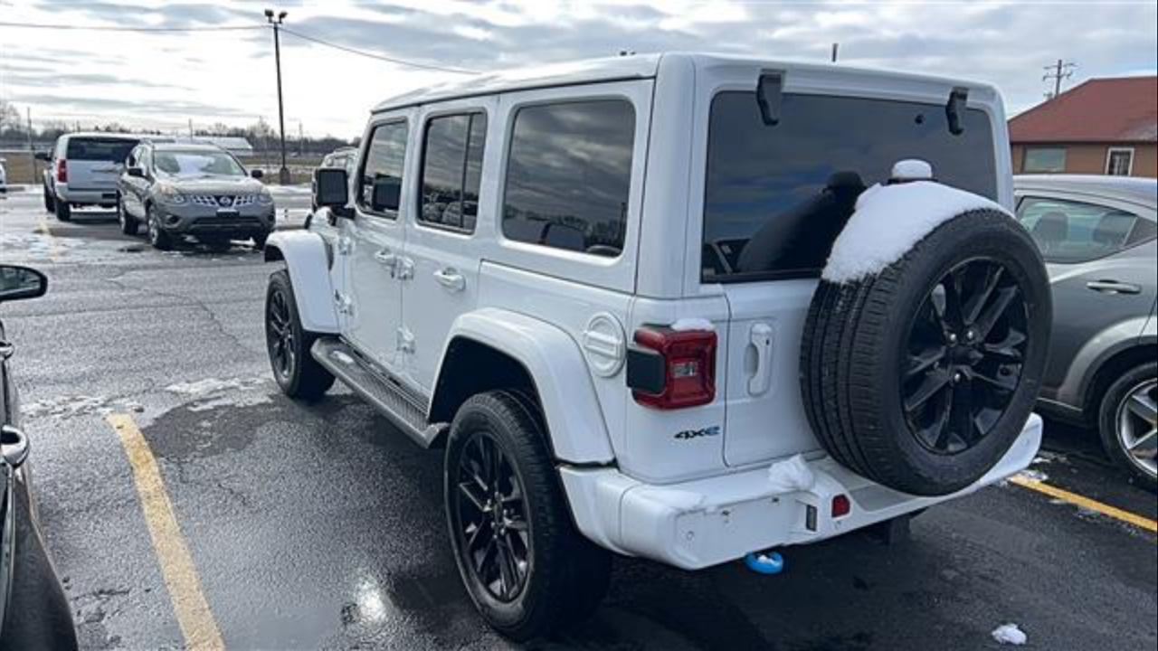 Jeep Wrangler 4xe Unlimited Sahara High Altitude 4x4 2021