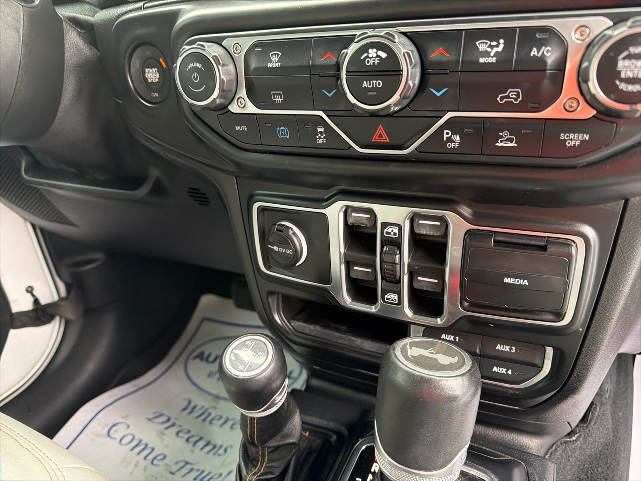 Jeep Wrangler 4xe Unlimited Sahara High Altitude 4x4 2021