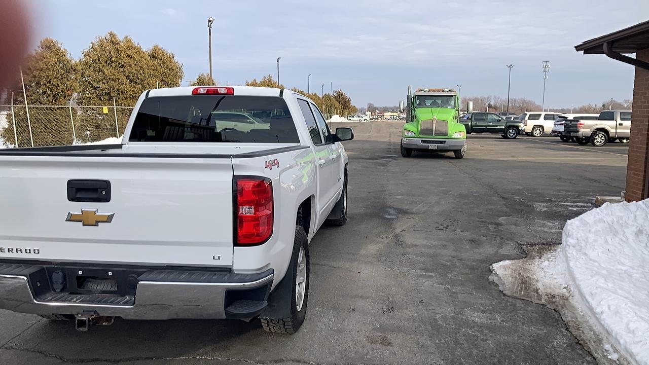 Chevrolet Silverado 1500 4WD Crew Cab 143.5" LT w/1LT 2018