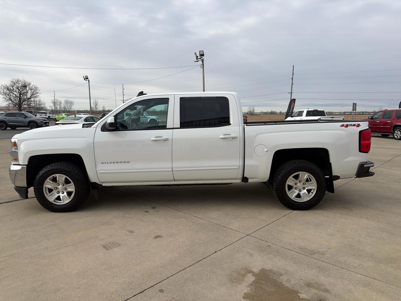 Chevrolet Silverado 1500 4WD Crew Cab 143.5" LT w/1LT 2018