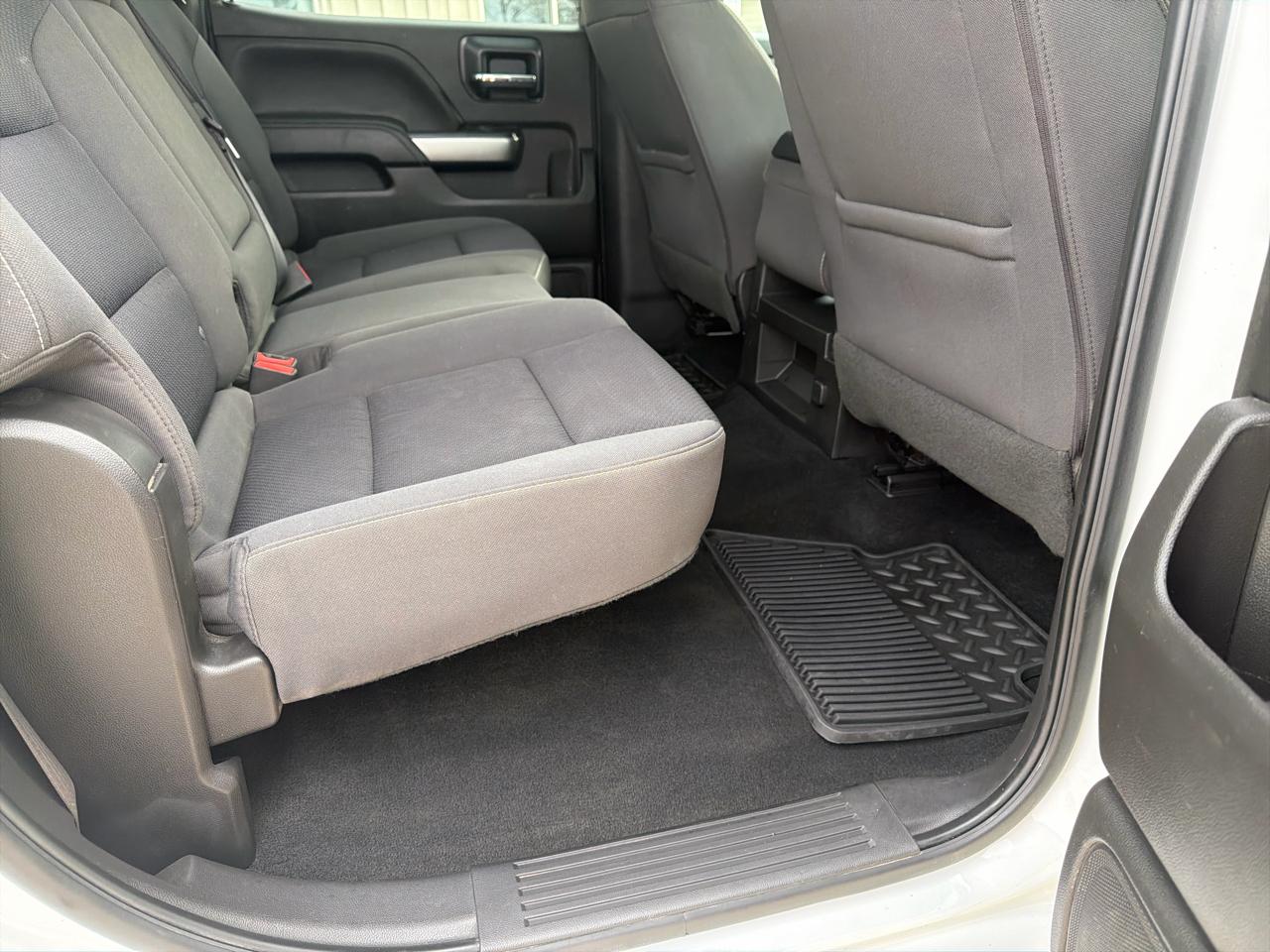 Chevrolet Silverado 1500 4WD Crew Cab 143.5" LT w/1LT 2018