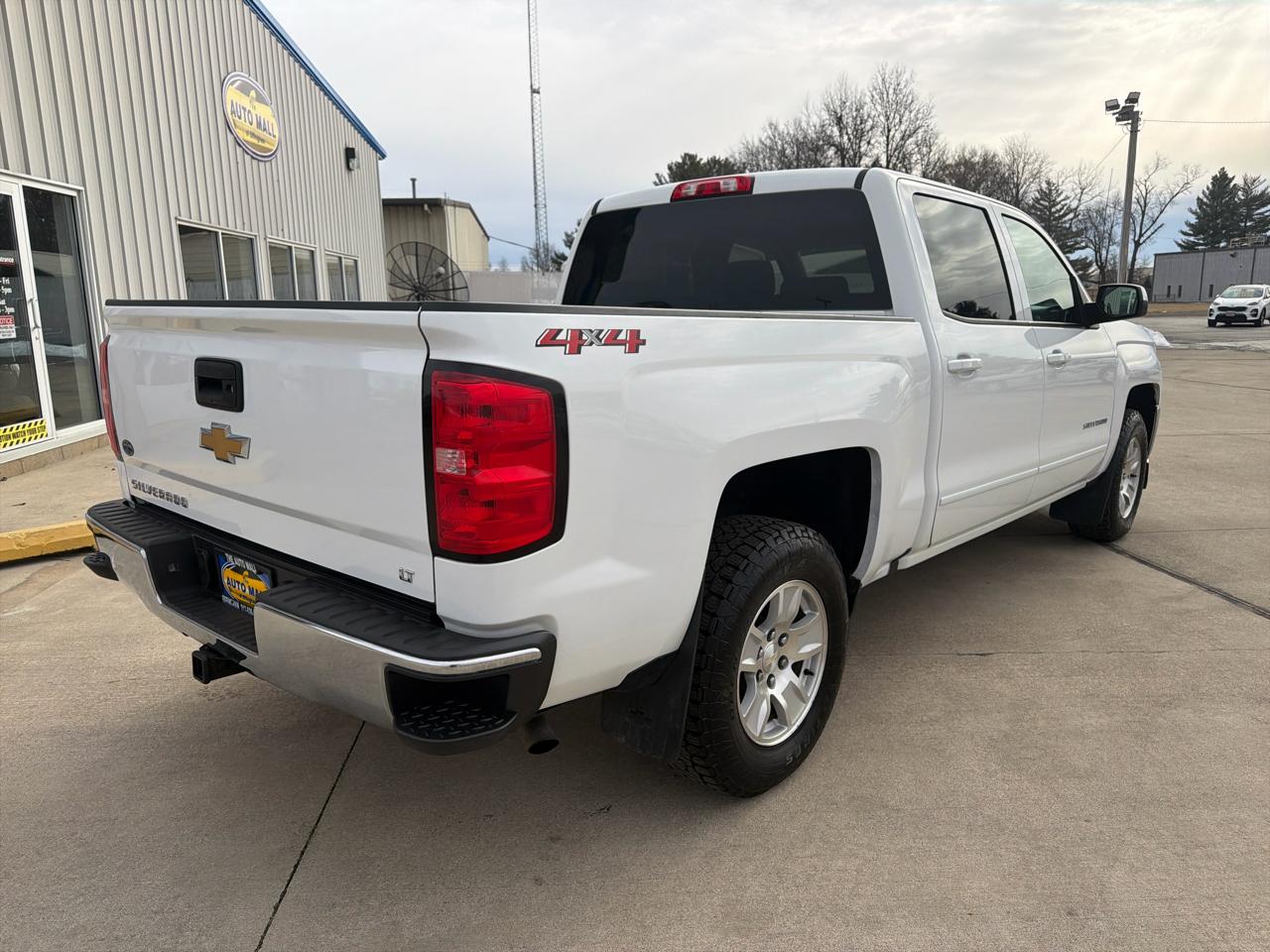 Chevrolet Silverado 1500 4WD Crew Cab 143.5" LT w/1LT 2018