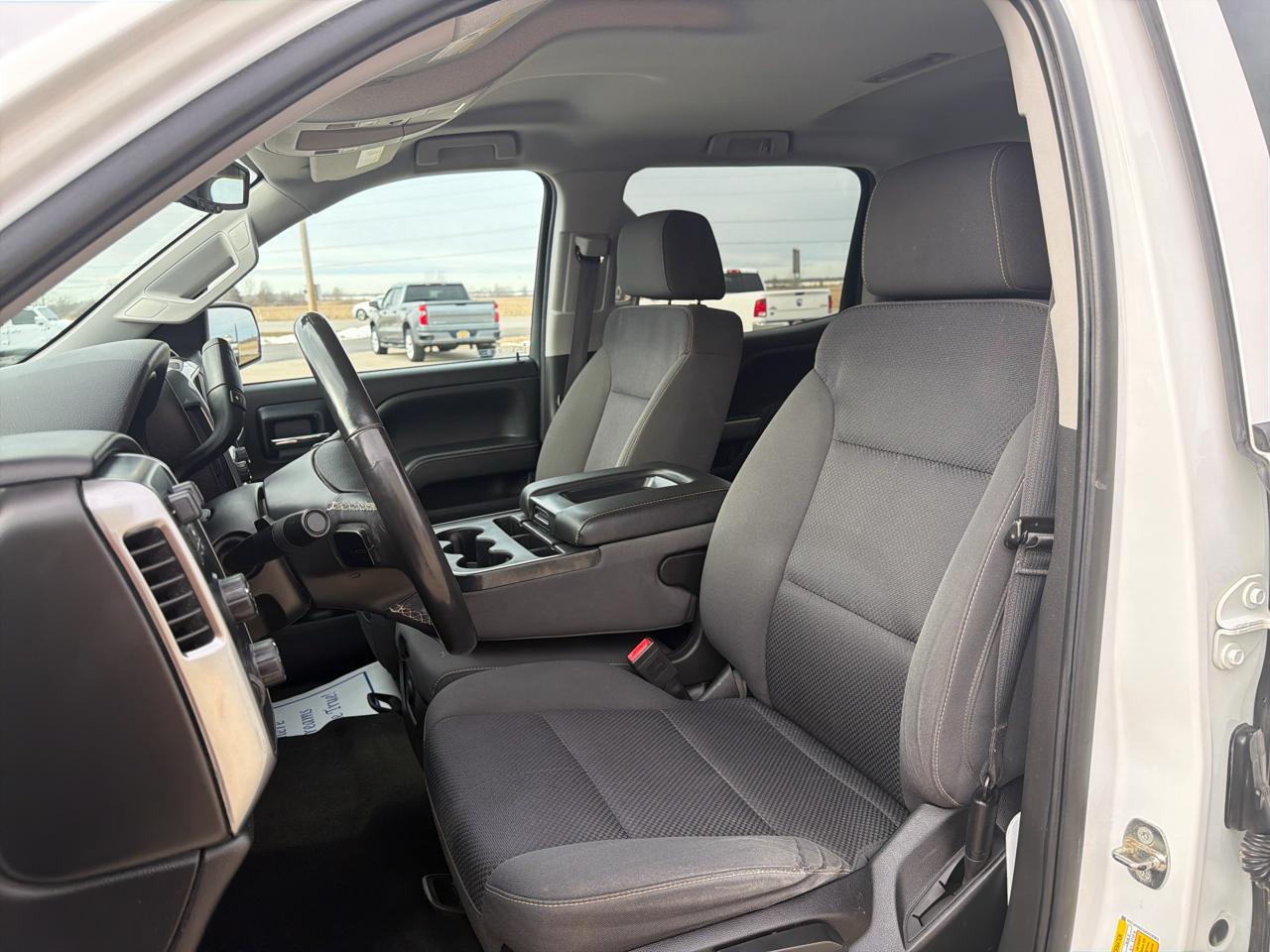 Chevrolet Silverado 1500 4WD Crew Cab 143.5" LT w/1LT 2018