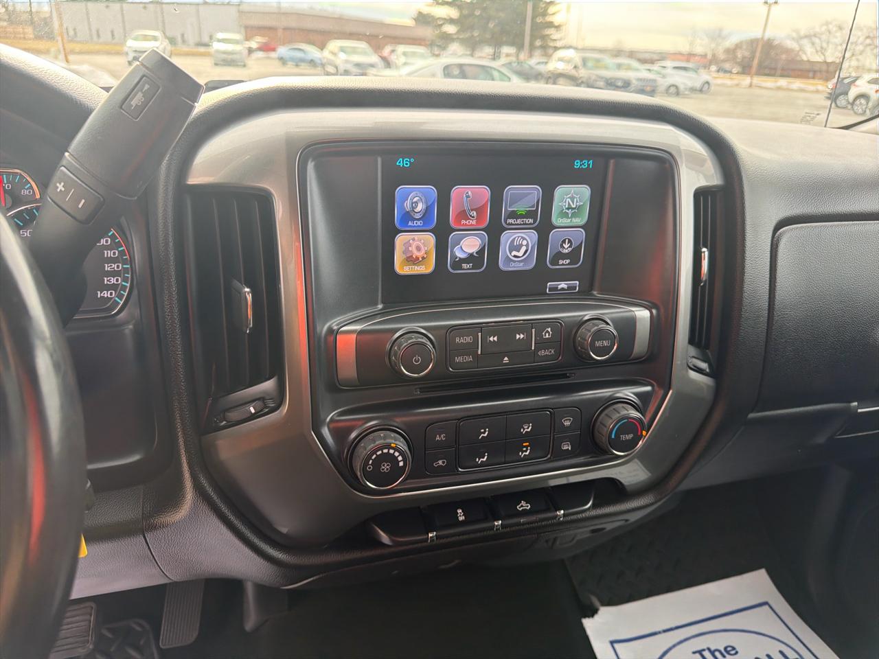 Chevrolet Silverado 1500 4WD Crew Cab 143.5" LT w/1LT 2018