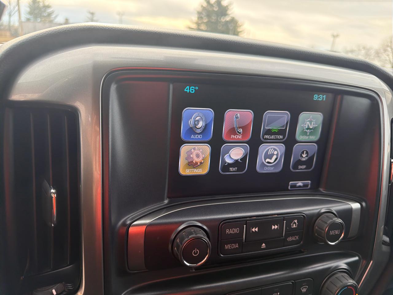 Chevrolet Silverado 1500 4WD Crew Cab 143.5" LT w/1LT 2018