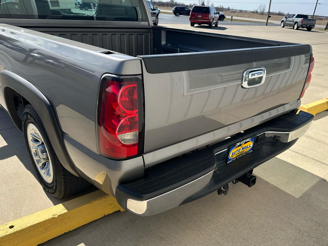 Chevrolet Silverado 1500 Classic 2WD Reg Cab 119.0" Work Truck 2007