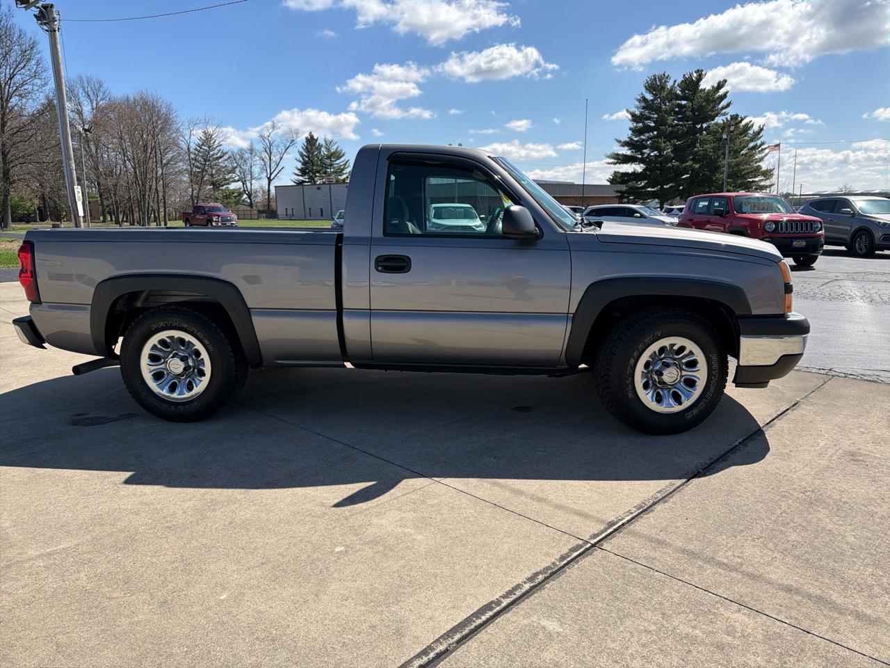 Chevrolet Silverado 1500 Classic 2WD Reg Cab 119.0" Work Truck 2007