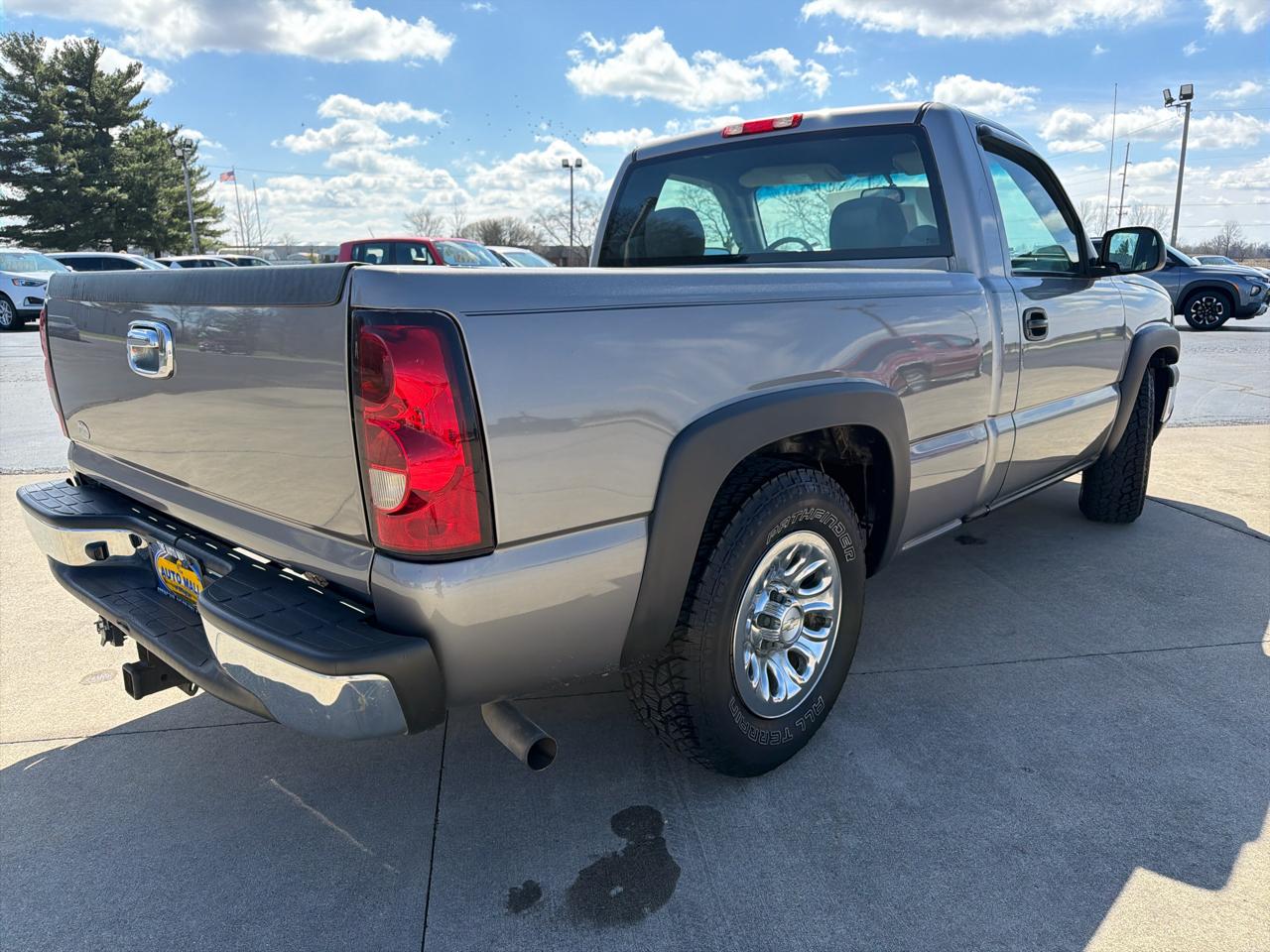 Chevrolet Silverado 1500 Classic 2WD Reg Cab 119.0" Work Truck 2007