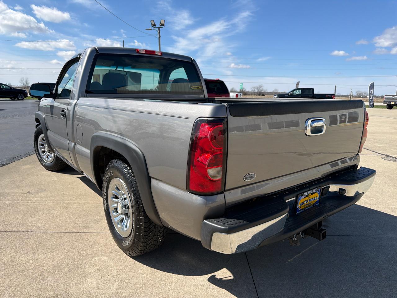 Chevrolet Silverado 1500 Classic 2WD Reg Cab 119.0" Work Truck 2007