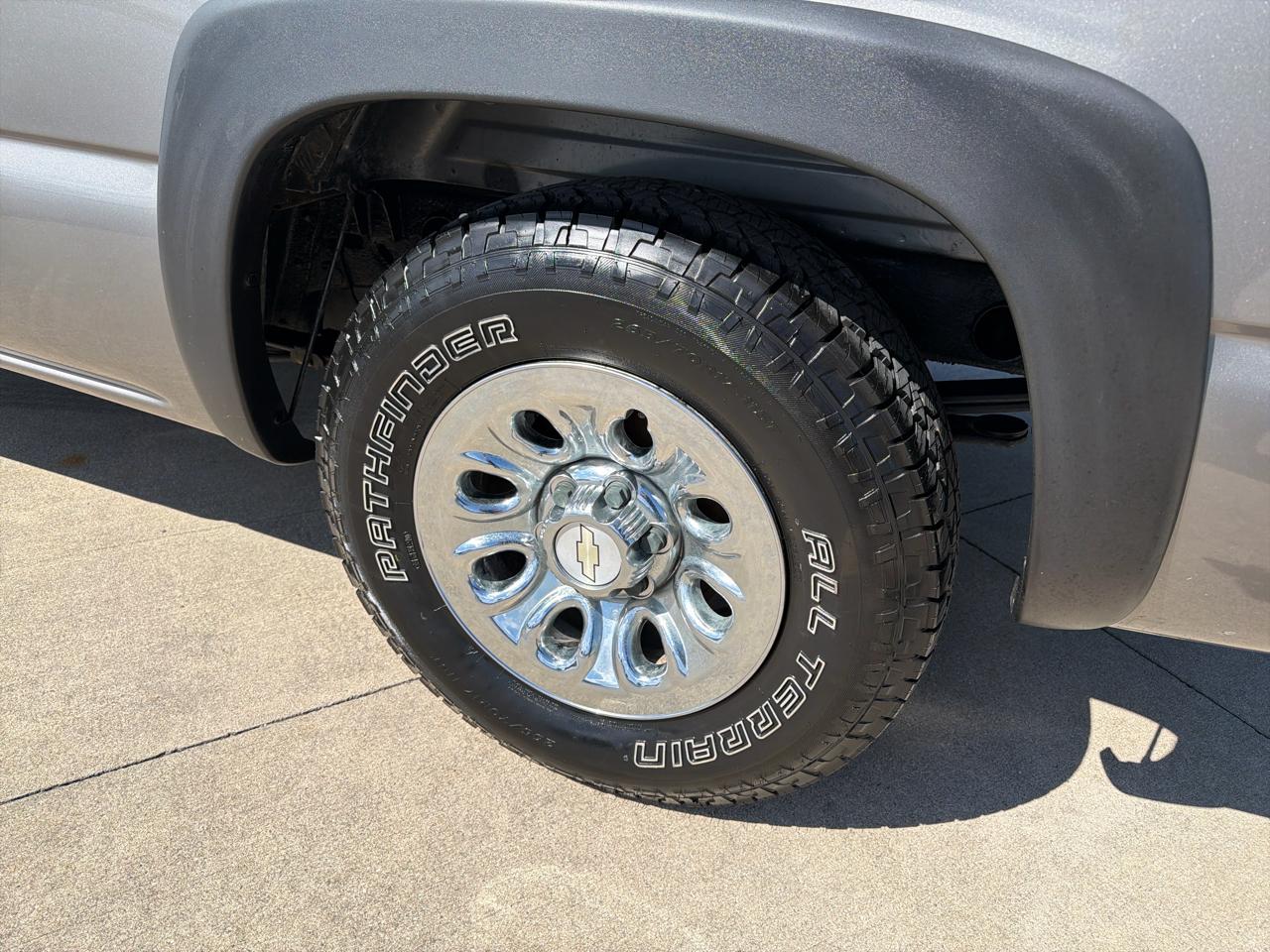 Chevrolet Silverado 1500 Classic 2WD Reg Cab 119.0" Work Truck 2007