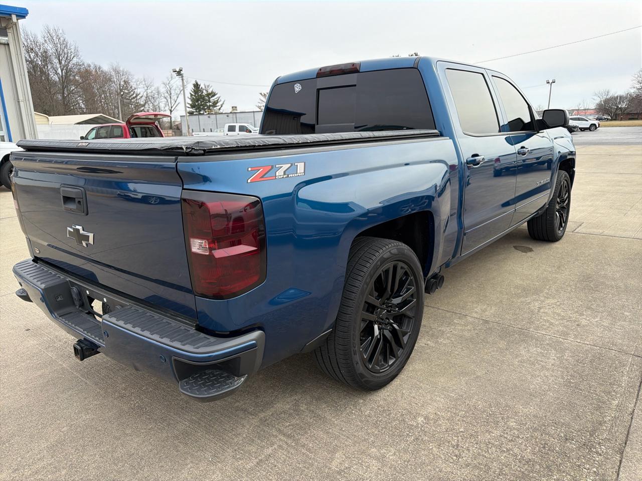 Chevrolet Silverado 1500 4WD Crew Cab 143.5" LT w/2LT 2018
