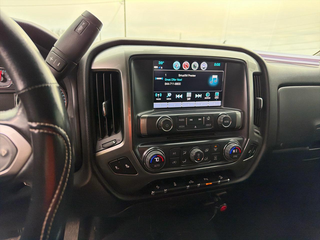 Chevrolet Silverado 1500 4WD Crew Cab 143.5" LT w/2LT 2018