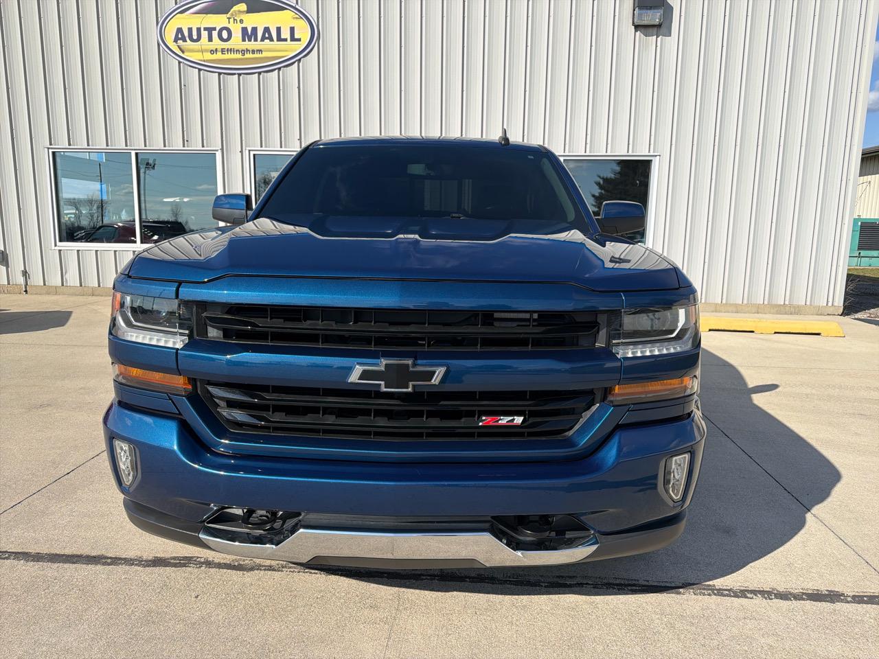 Chevrolet Silverado 1500 4WD Crew Cab 143.5" LT w/2LT 2018