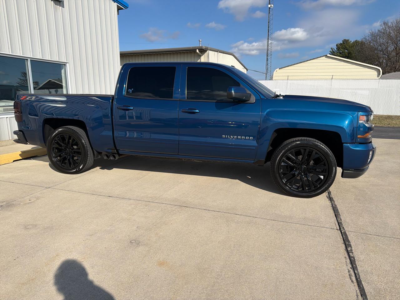 Chevrolet Silverado 1500 4WD Crew Cab 143.5" LT w/2LT 2018