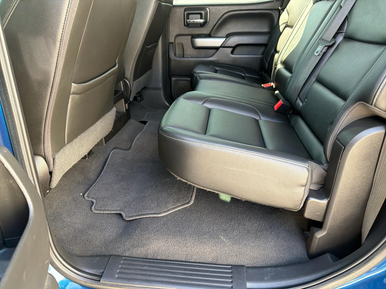 Chevrolet Silverado 1500 4WD Crew Cab 143.5" LT w/2LT 2018