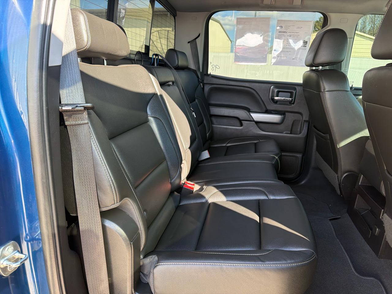 Chevrolet Silverado 1500 4WD Crew Cab 143.5" LT w/2LT 2018