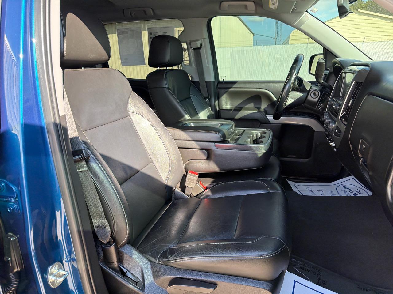 Chevrolet Silverado 1500 4WD Crew Cab 143.5" LT w/2LT 2018