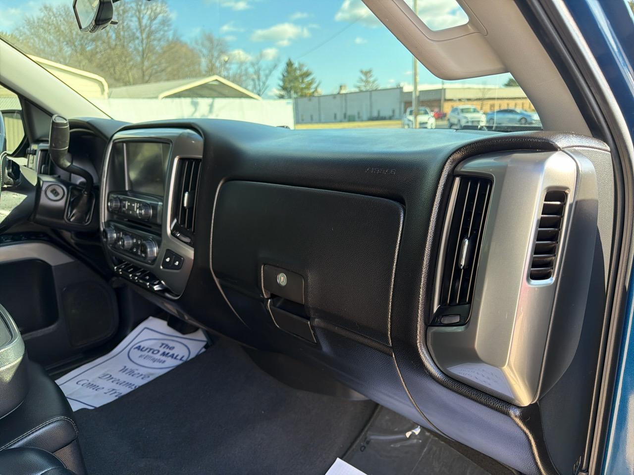 Chevrolet Silverado 1500 4WD Crew Cab 143.5" LT w/2LT 2018