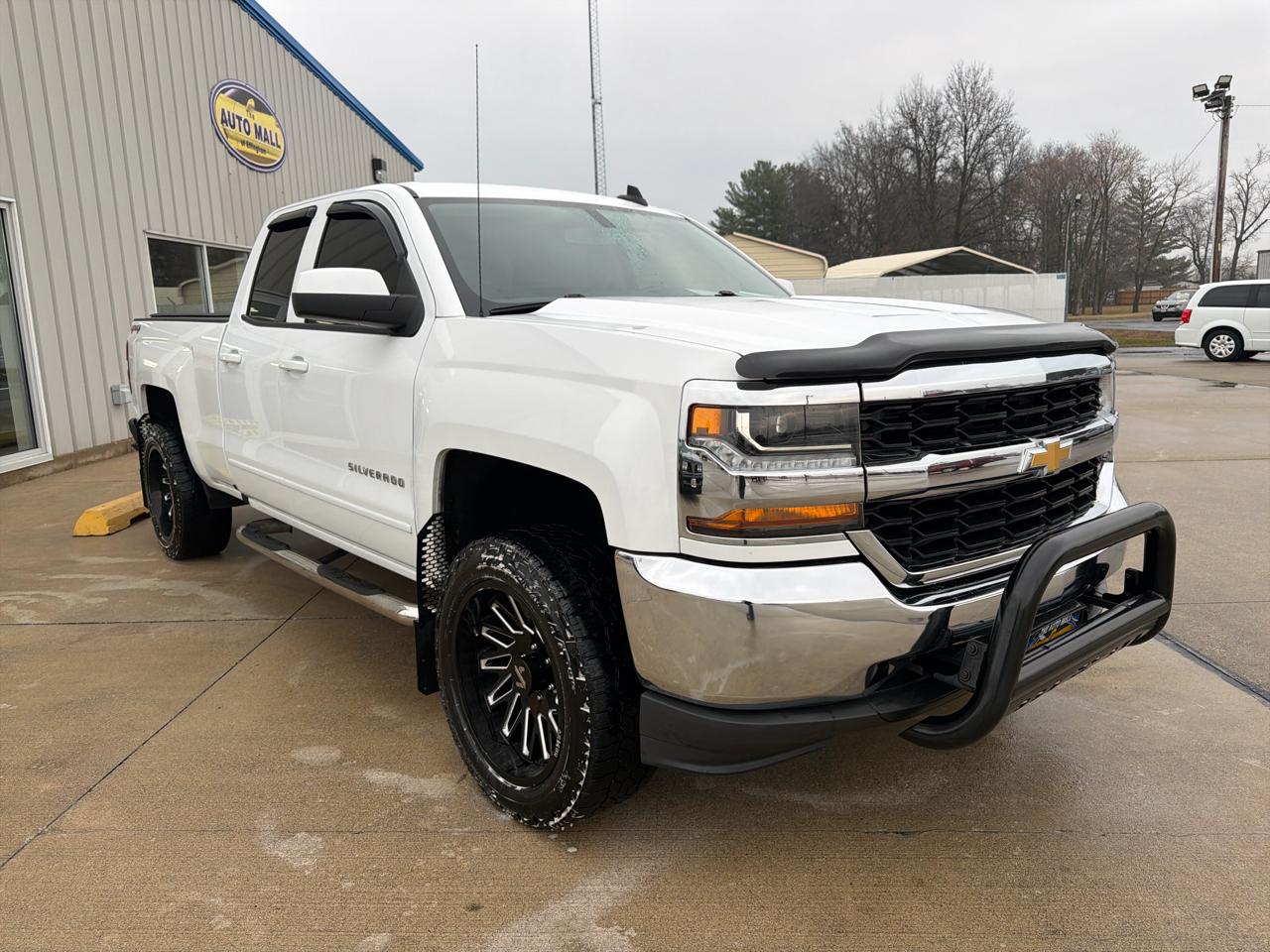 Chevrolet Silverado 1500 4WD Double Cab 143.5" LT w/1LT 2018