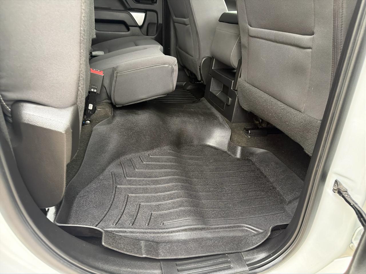 Chevrolet Silverado 1500 4WD Double Cab 143.5" LT w/1LT 2018