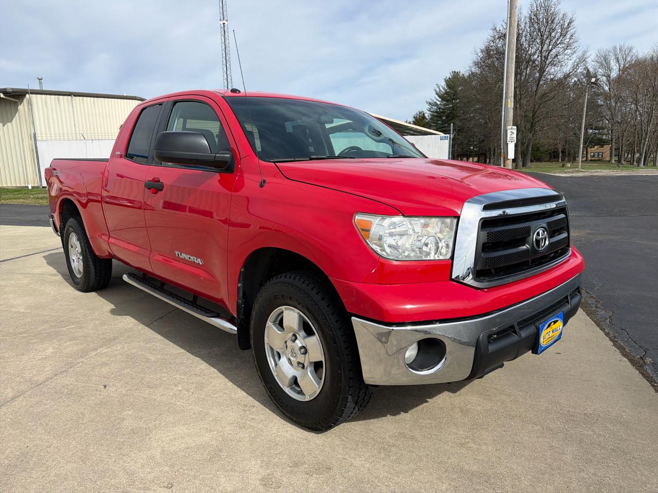 Toyota Tundra 4WD Truck Dbl 4.6L V8 6-Spd AT (Natl) 2011