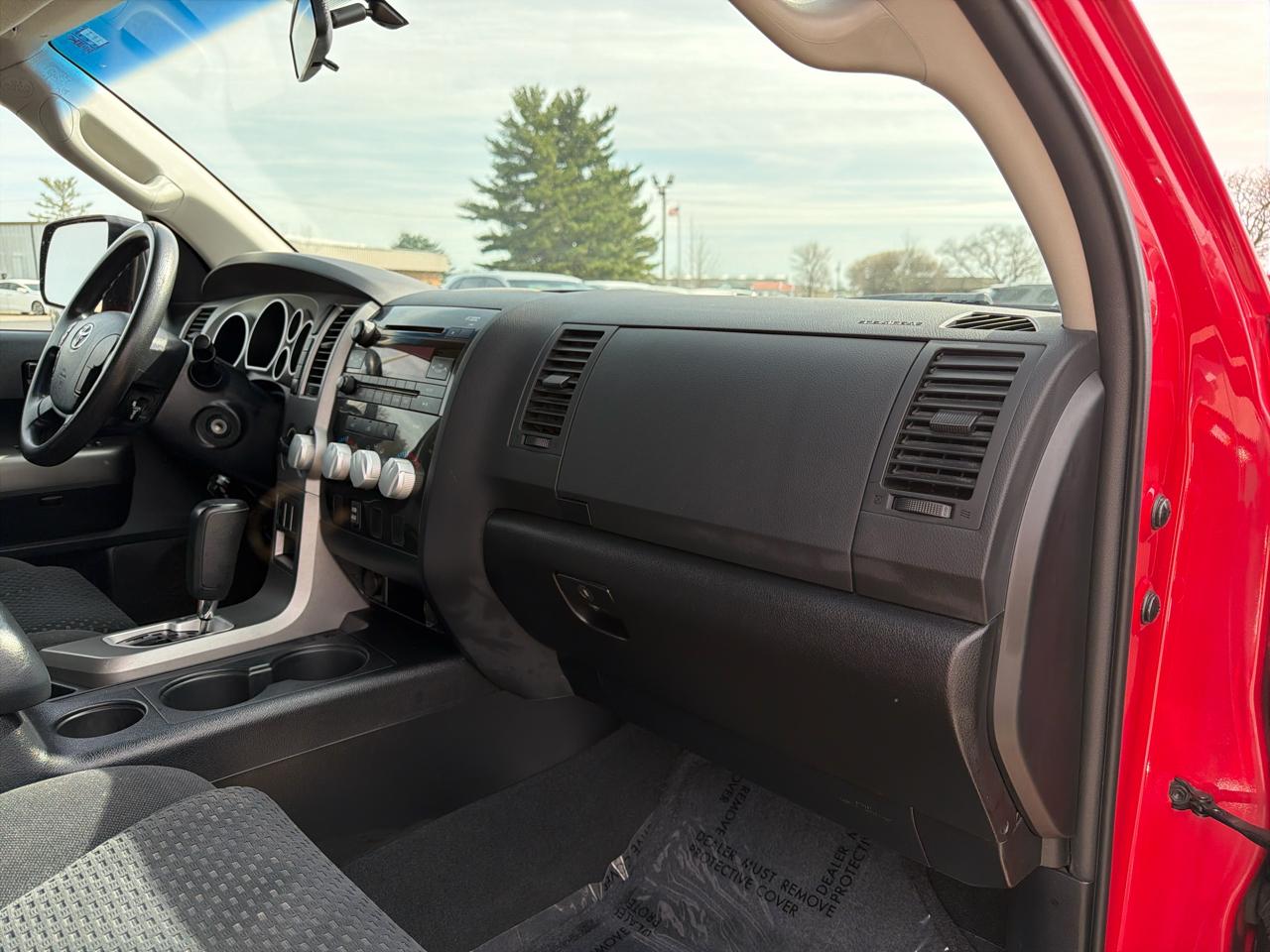 Toyota Tundra 4WD Truck Dbl 4.6L V8 6-Spd AT (Natl) 2011