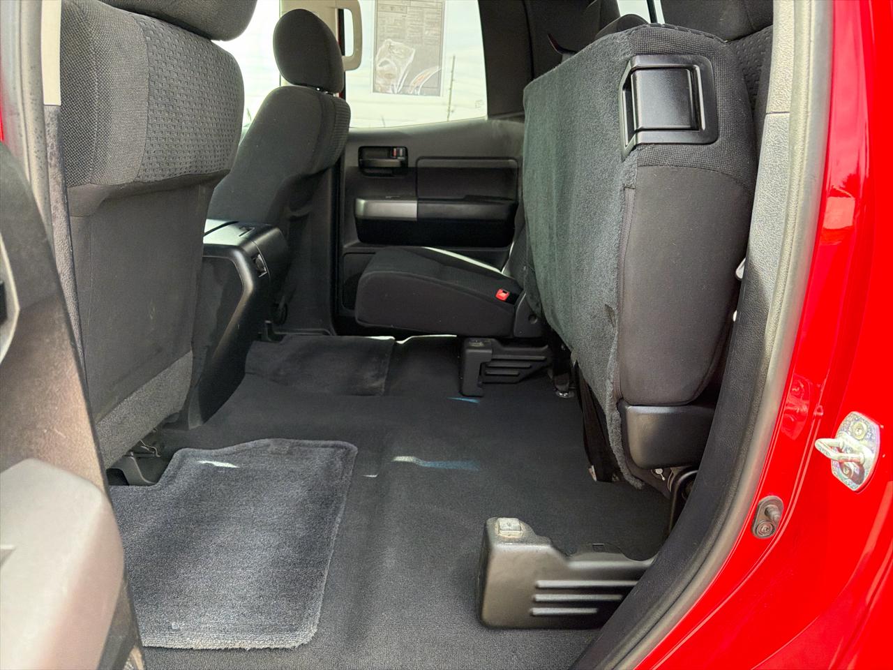 Toyota Tundra 4WD Truck Dbl 4.6L V8 6-Spd AT (Natl) 2011