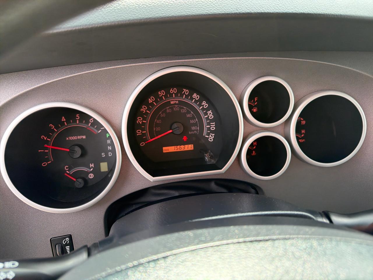 Toyota Tundra 4WD Truck Dbl 4.6L V8 6-Spd AT (Natl) 2011