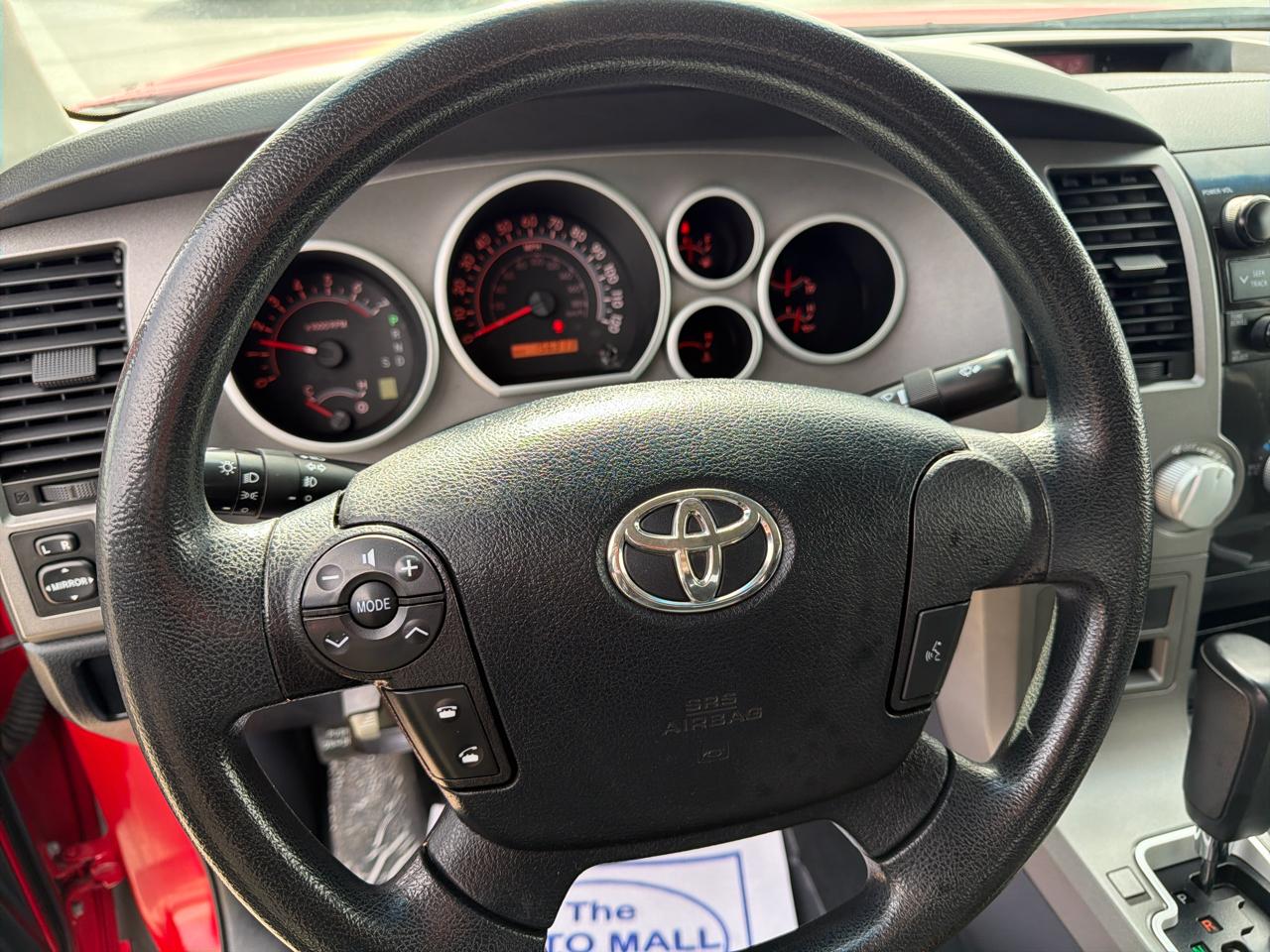 Toyota Tundra 4WD Truck Dbl 4.6L V8 6-Spd AT (Natl) 2011